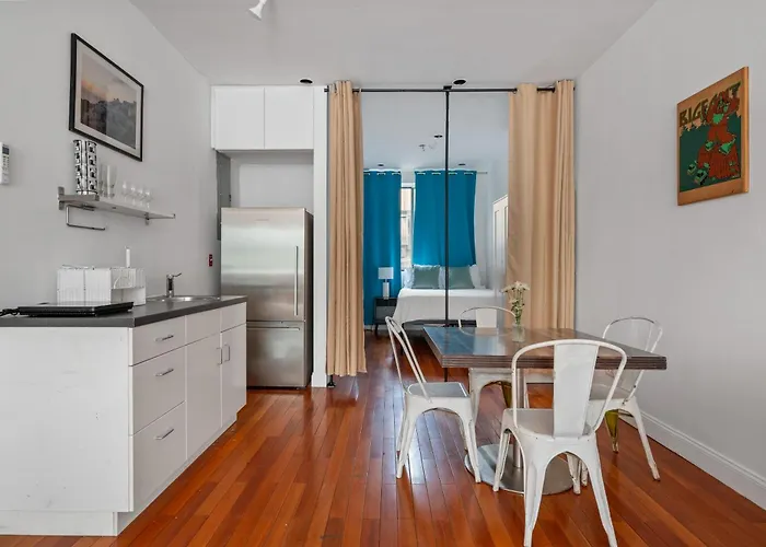 Upper East Side Luxury 3Br 2B 1700 Square Feet